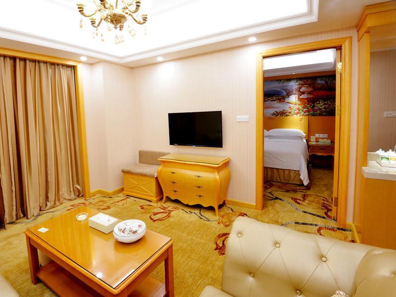 Vienna International Hotel Shenzhen Guangming Avenue Εξωτερικό φωτογραφία